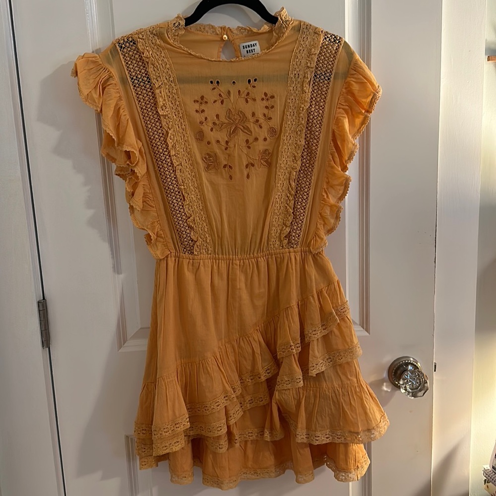 Aritzia Sunday Best Dress - never worn.